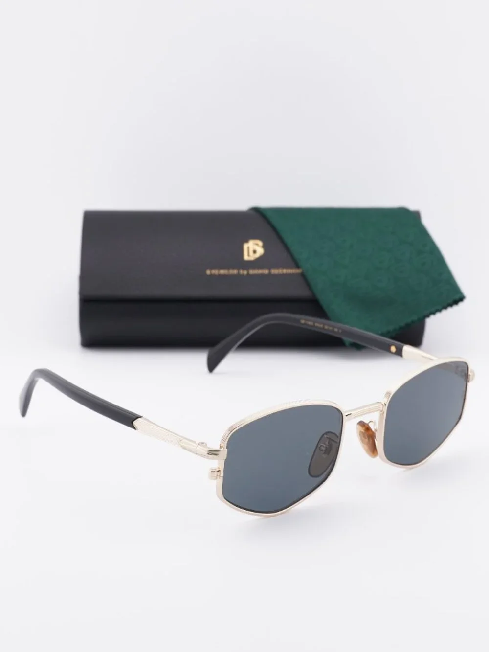 David Beckham DB 1129/S 0RHL IR Geometric Sunglasses - Gold / Grey